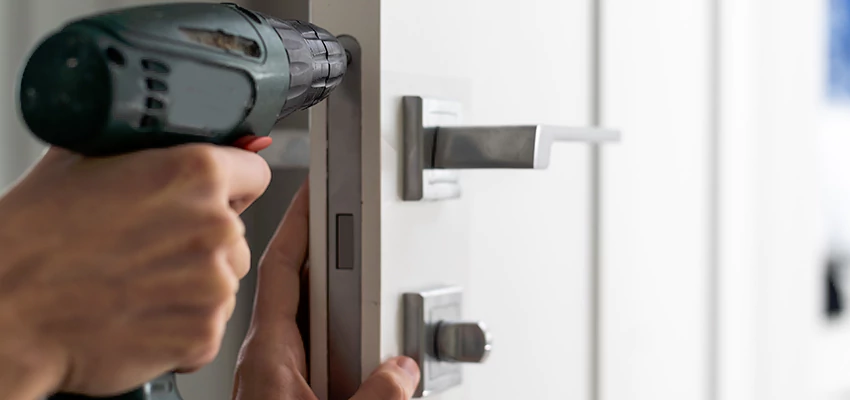 Locksmith For Lock Replacement Near Me in Westminster, CA